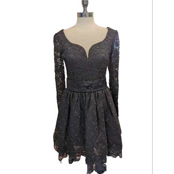 Jessica McClintock Dresses & Skirts - GUNNE SAX Jessica McClintock Vintage Dress Black Lace Mini size 9/10